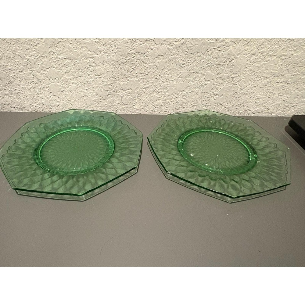 SET OF 2 VTG FENTON DIAMOND OPTIC GREEN DEPRESSION GLASS OCTAGONAL SALAD PLATES